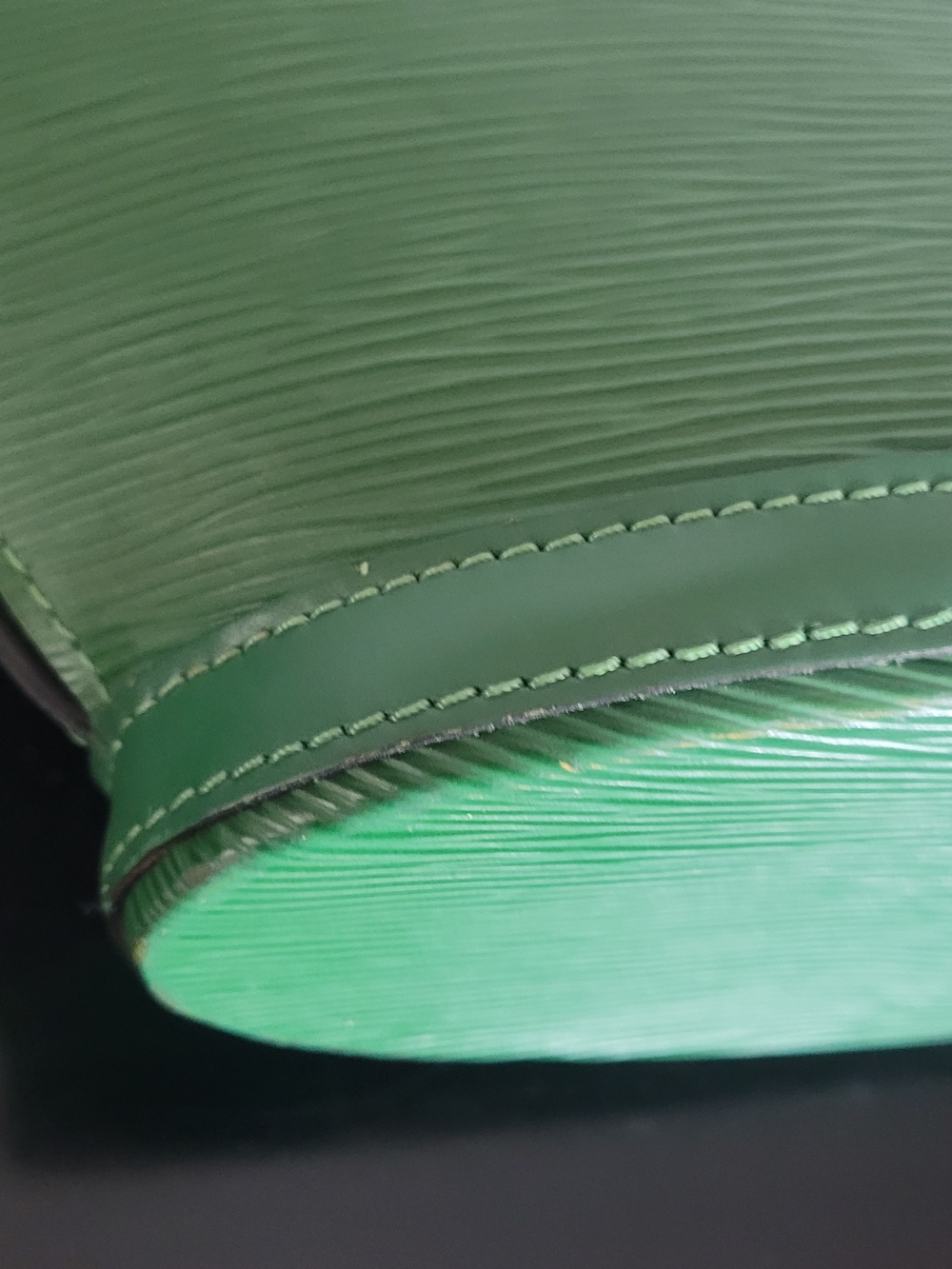 LOUIS VUITTON Saint Jacques Vintage Epi Leather Bag. - Picture 10 of 15